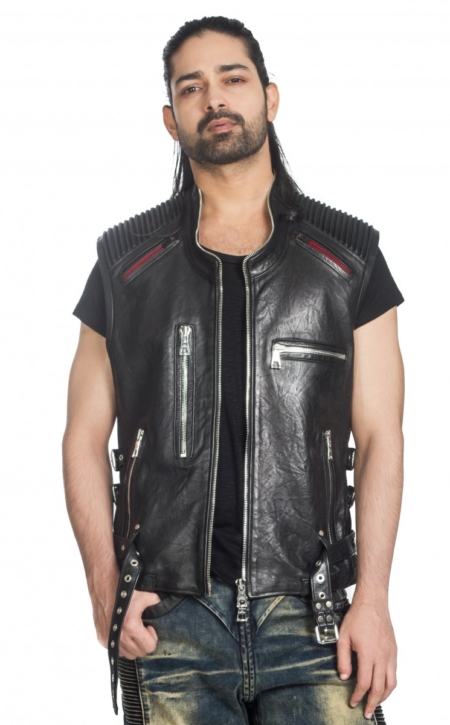 Crushed sleeveless leather jacket